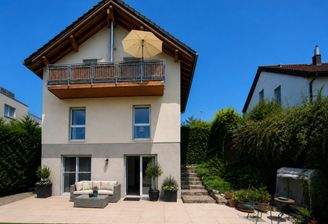 Modernes Einfamilienhaus mit traumhafter Aussicht