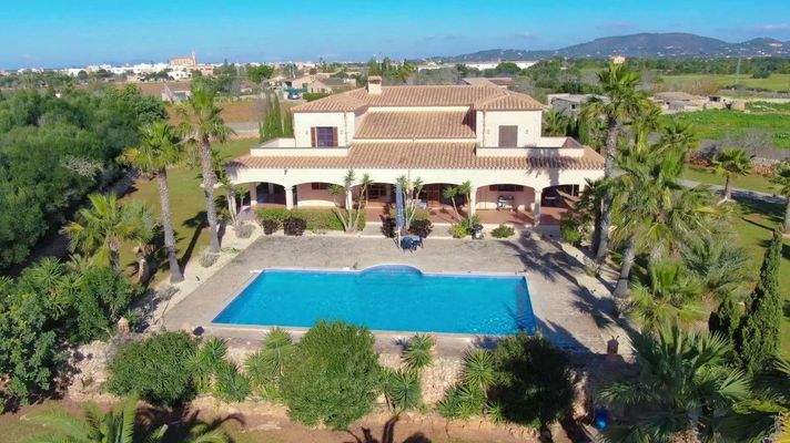 vor den Toren von Santanyi