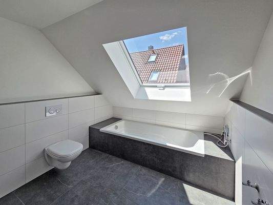 DG 1 - Tolles Tageslichtbad