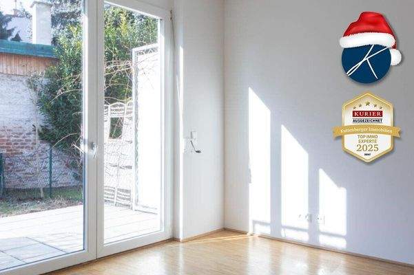 Wohzimmer mit Ausgang in den Garten