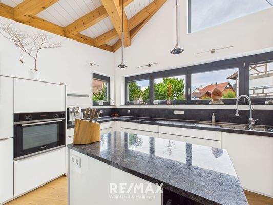 Kochen und Geniessen - Küche mit Kochinsel