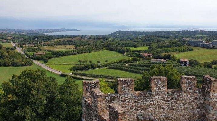 e Castello-di-Lonato-del-Garda.jpg