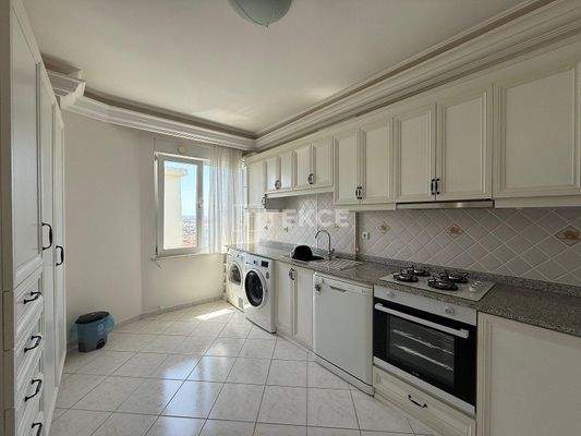 City and Sea View Rooftop Apartment in Alanya