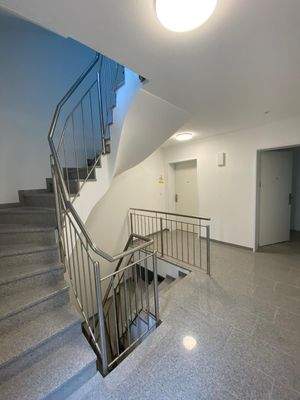 gr.Treppenhaus Granit.jpeg