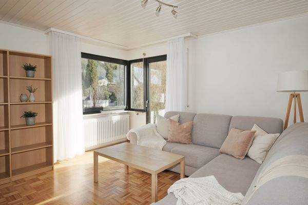 virtuelles Einrichtungsbeispiel - (KI generiert)