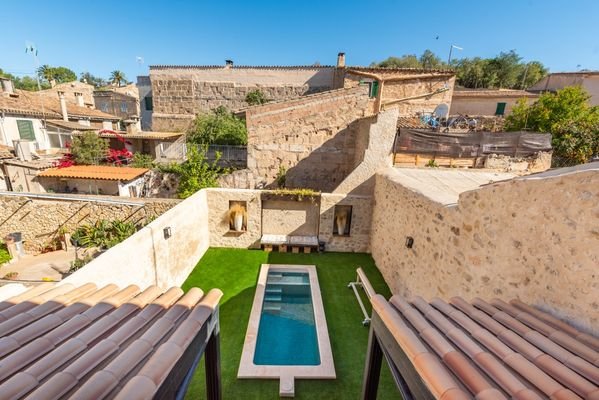 Renoviertes-Dorfhaus-mit-Pool-in-Sant-Joan