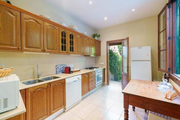 Herrenhaus mit Innenhof zu verkaufen in Soller, Mallorca