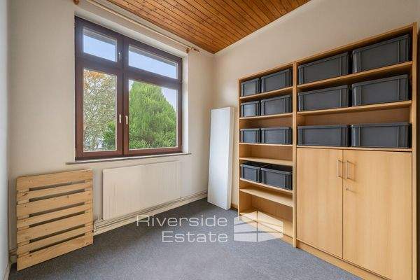 Gewerbeeinheit (virtuell aufgeräumt)