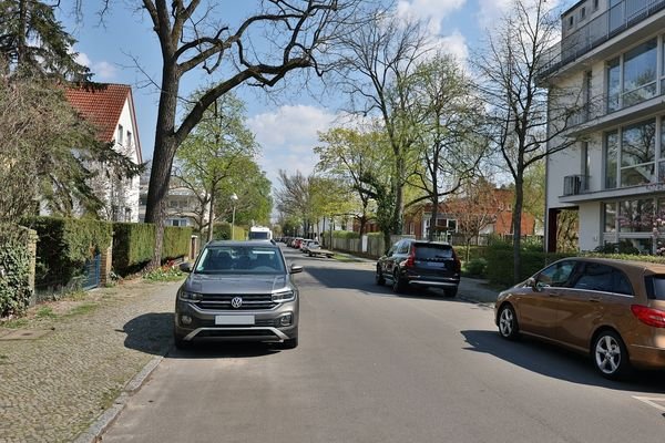 Straßenansicht