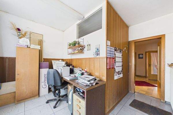 Gewerbeeinheit Büro EG