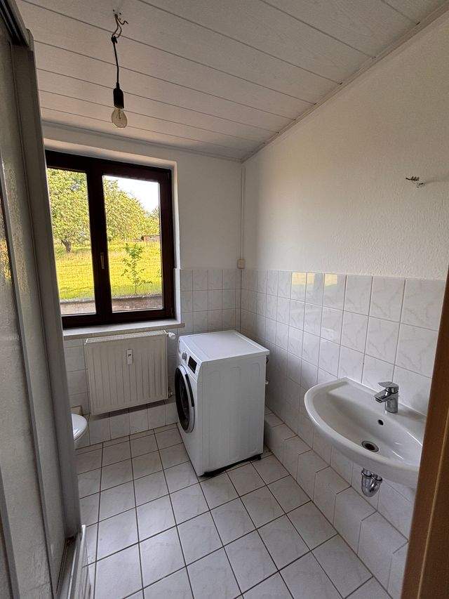 Renovierte 2-Raum-Wohnung mit Einbauküche in Lunzenau OT Berthelsdorf! - Foto 5