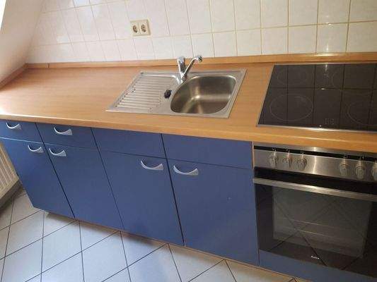 Küche mit EBK (Bild 6)