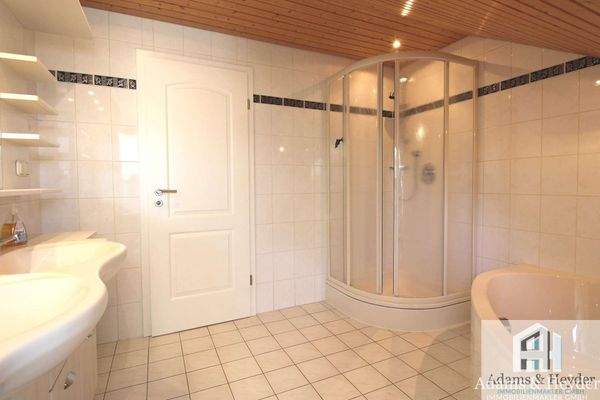 Badezimmer Hotel Suite Bild 2