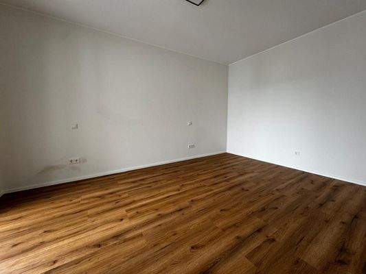 WhatsApp Image 2025-10-14 at 11.55.21 (4).jpeg