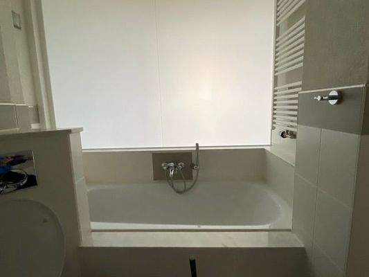 Badewanne Frontalansicht