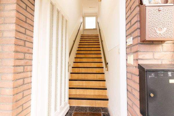 Haus 1a - 1. Treppenaufgang 