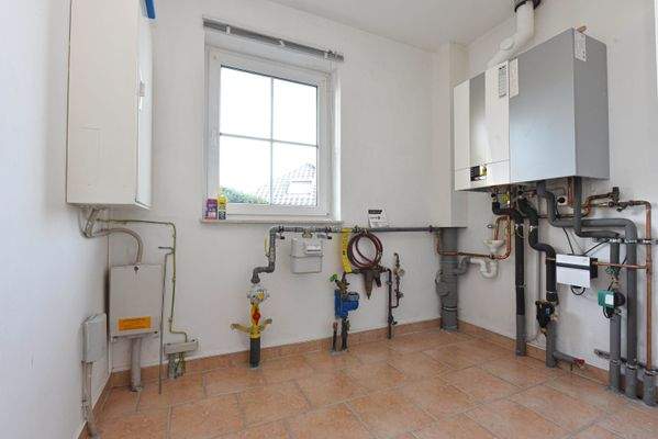 HWR mit neuer Brennwertheizung aus 2025