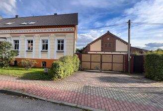 Einfahrt zum Grundstück