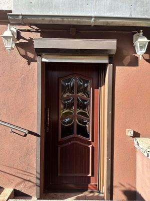 Hauseingang zum Souterrain