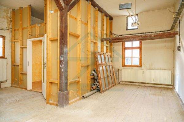 hinterer unausgebauter Raum