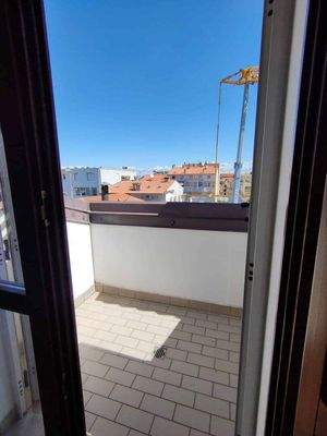 schönes Penthouse im Zentrum von Grado mit Terrasse und Parkplatz