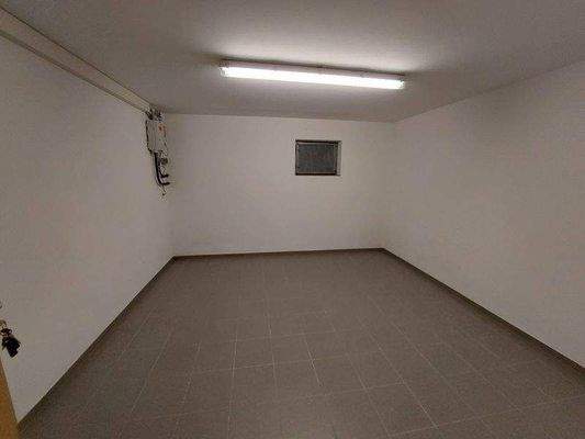 Geräumiger Kellerraum