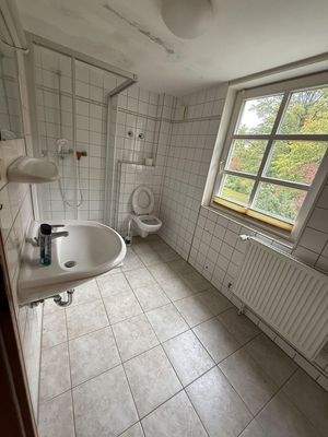 Badezimmer (2) OG