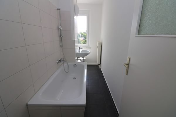 Beispiel Bad mit Wanne