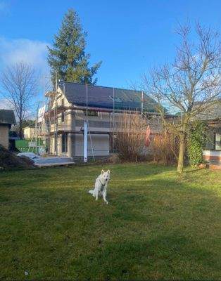 Nachbarhaus angrenzend