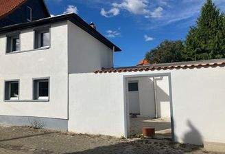 Ansicht Straße mit Terrassenzugang.jpg