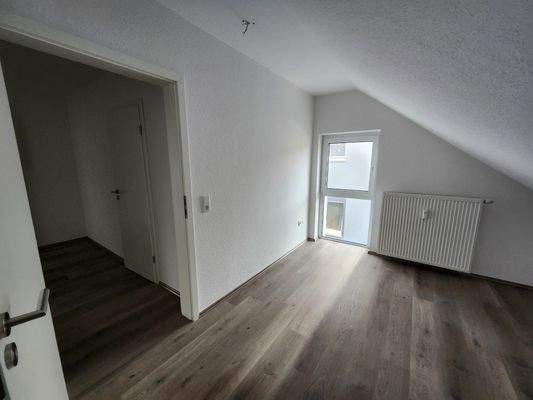 Arbeitszimmer mit Blickrichtung Diele.jpg