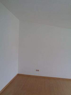 303-012 DG-Wohnung rechtes Zimmer 01 2025-04-16.JP