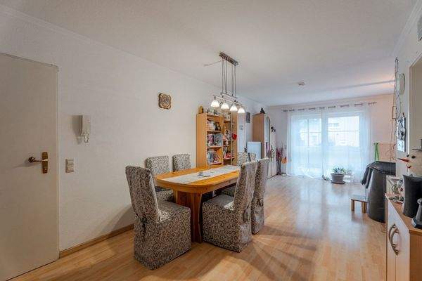 Wohnzimmer / Esszimmer