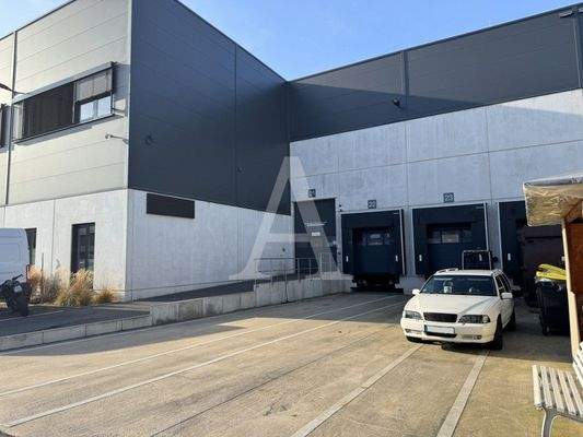 Rampentore Lagerhalle