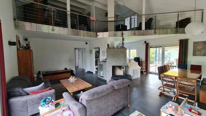 2a2509b4-1516-4126-8188-b26f33cde8f8