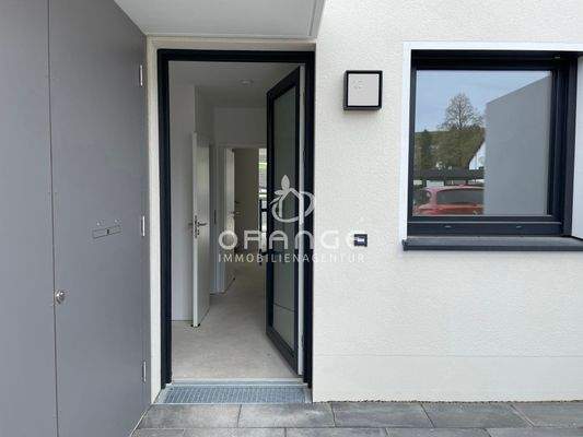 ...treten Sie bitte ein!