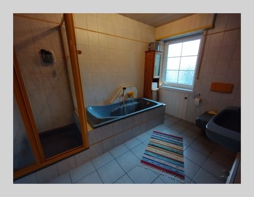 Badezimmer EG