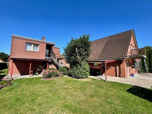 Blick aus dem Garten