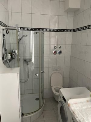 Badezimmer (2).JPG