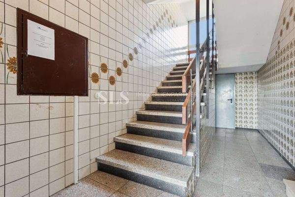 Hausflur- Hausnummer 9