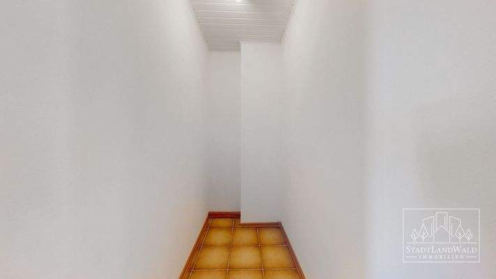 Abstellraum/Garderobe