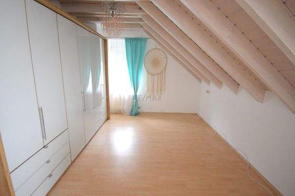 OG_Schlafzimmer_Ankleide