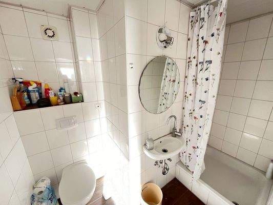 Betreiberwohnung - Bad