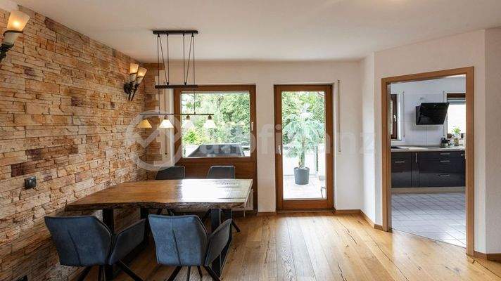 Essbereich mit Balkon Zugang 