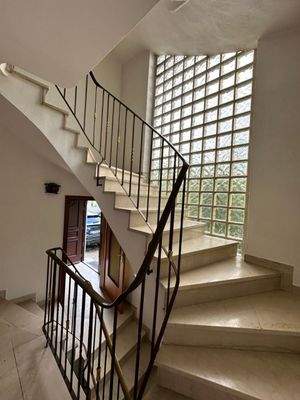 Treppenhaus Vorderhaus