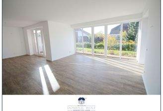 Wohn-/Esszimmer mit Terrassenzugang