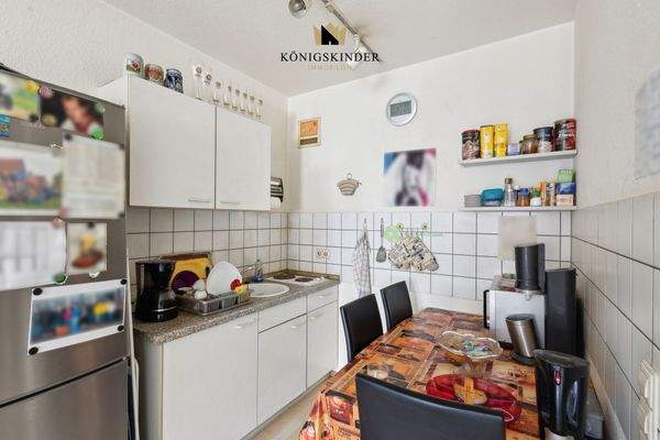 Küchennische mit Einbauküche