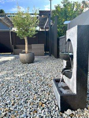 gemütlicher Vorgarten