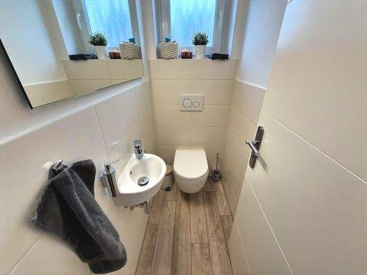 schickes Gäste-WC (ca. 2020)