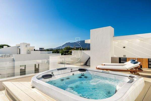 Penthouse in Estepona